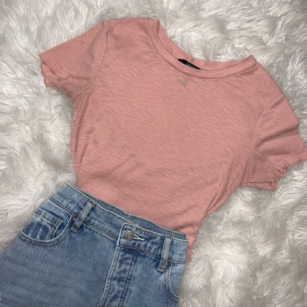 Cropped Lettuce Edge Pink Top
